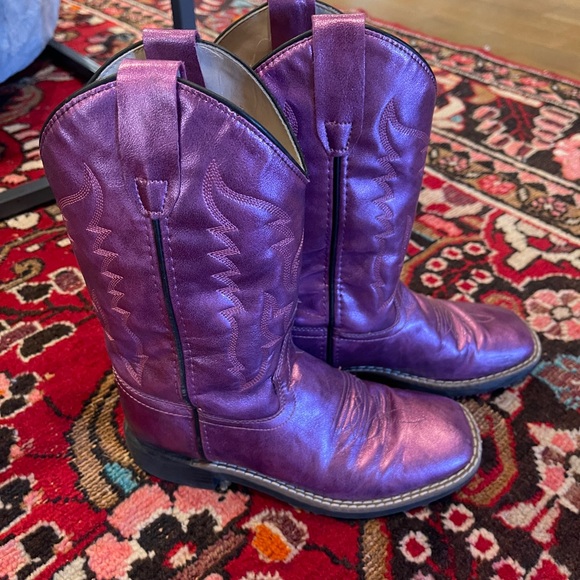 Purple Metallic Cowboy Boots - Picture 2 of 7
